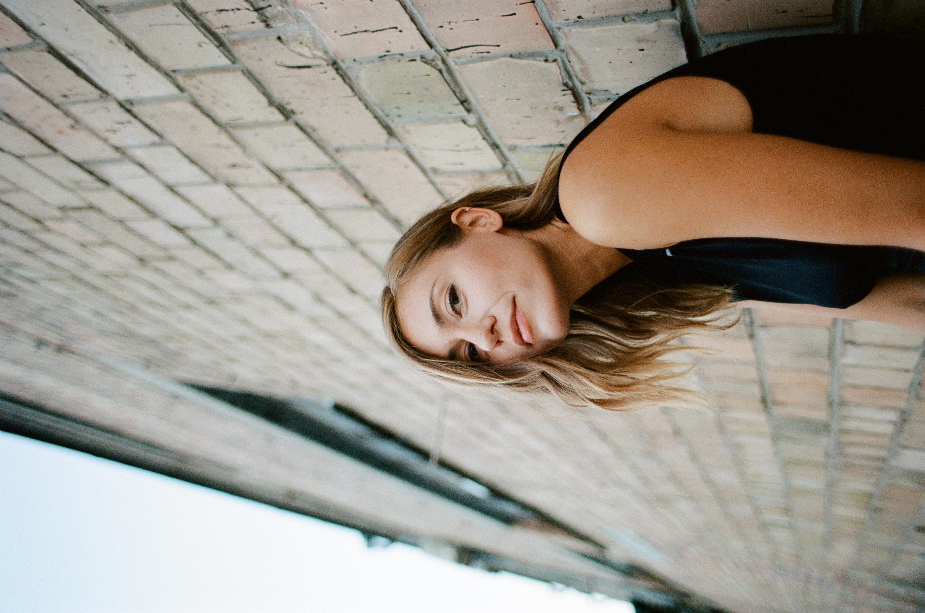 film - 9430d0_01f0b98fc3a24931a4e0cb29e348c4e0~mv2.jpg