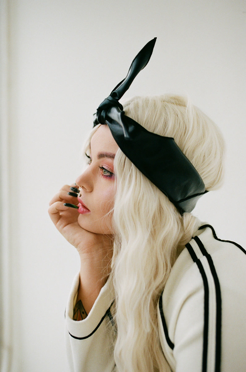 Плівкова фотографія Альони Лобанової у Берліні та Києві #16