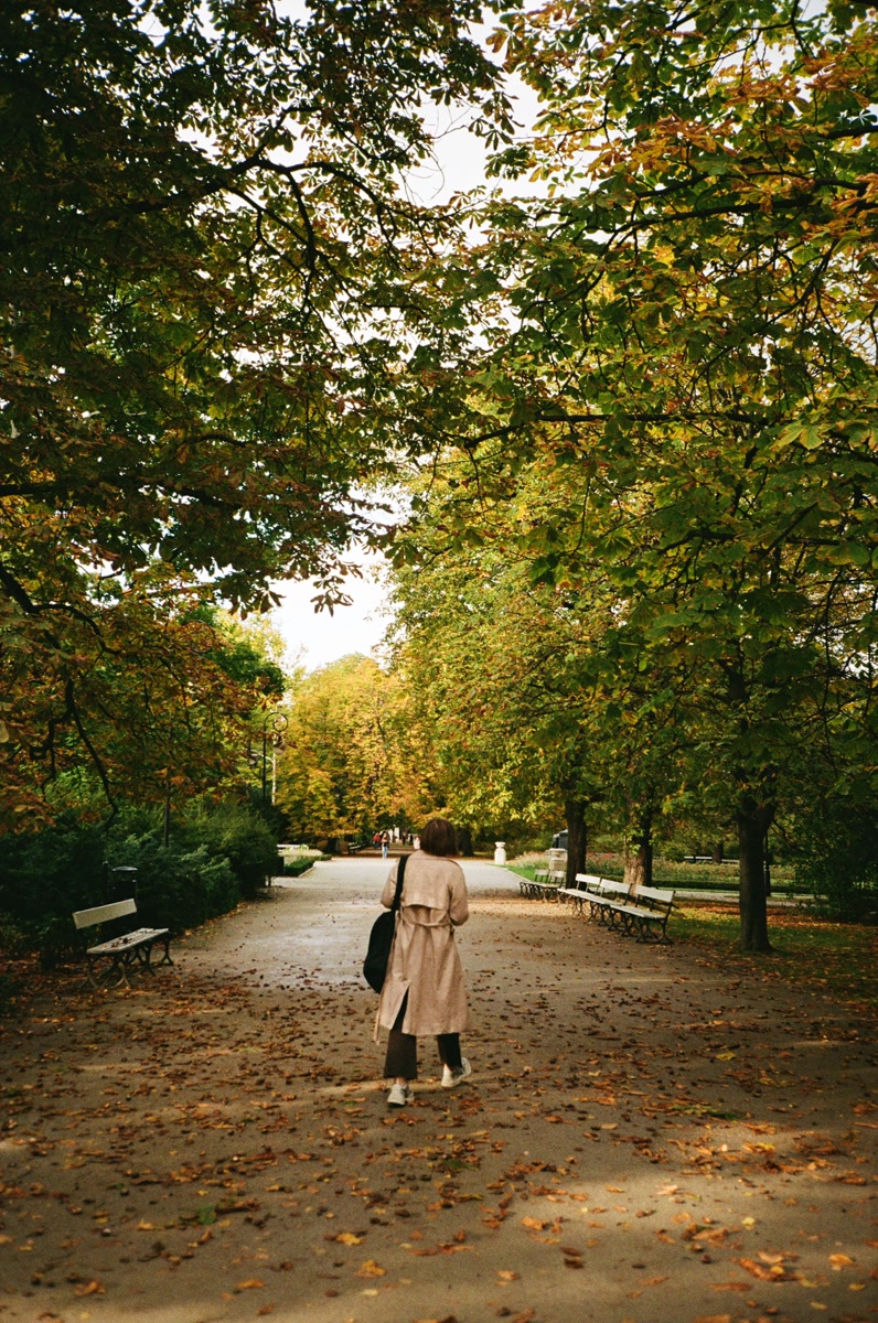 Плівкова фотографія Альони Лобанової у Берліні та Києві #17